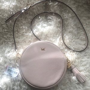 New Authentic Michael Kors Canteen Crossbody Bag